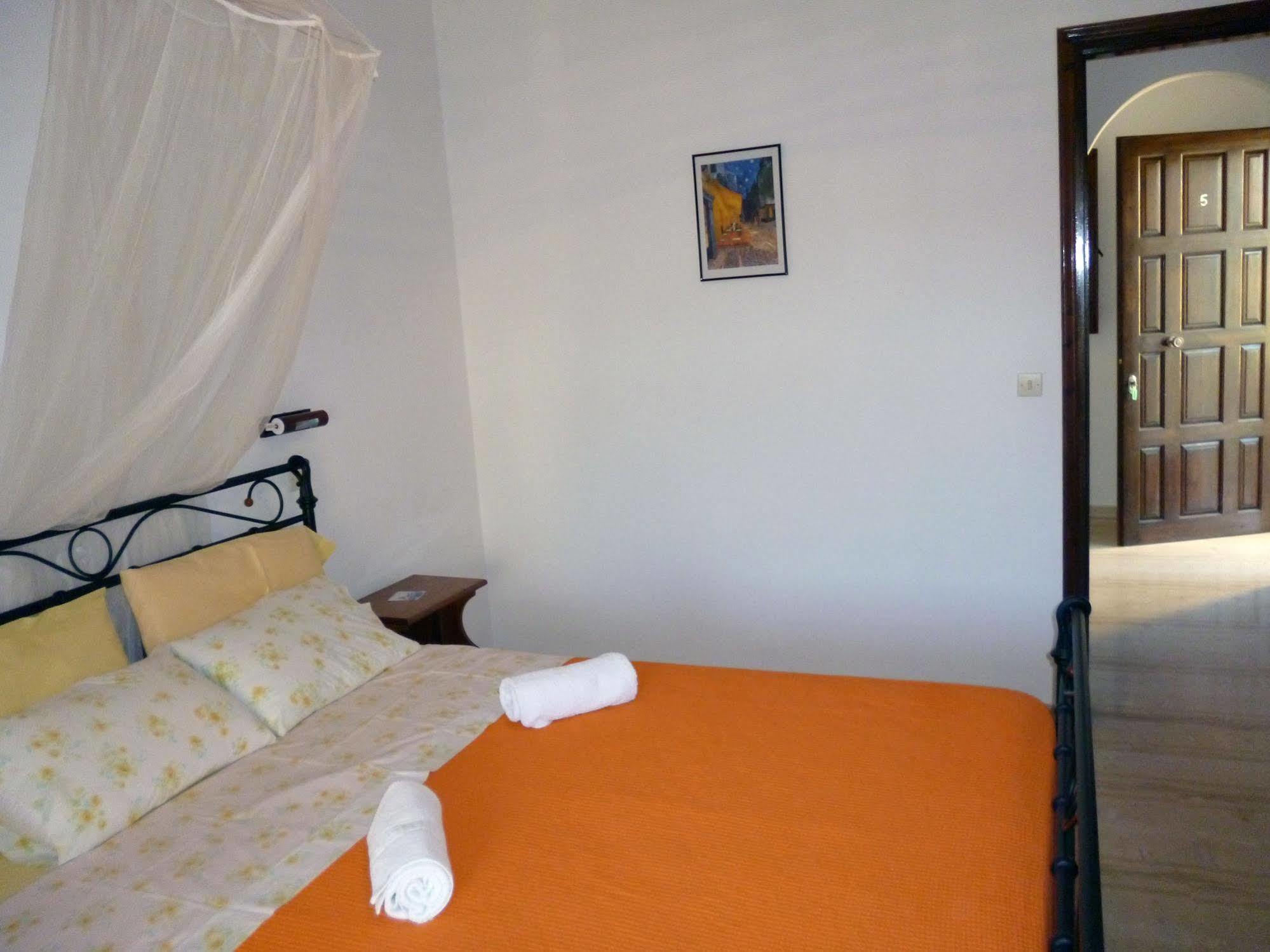 Villa Helen Arillas  Exterior photo